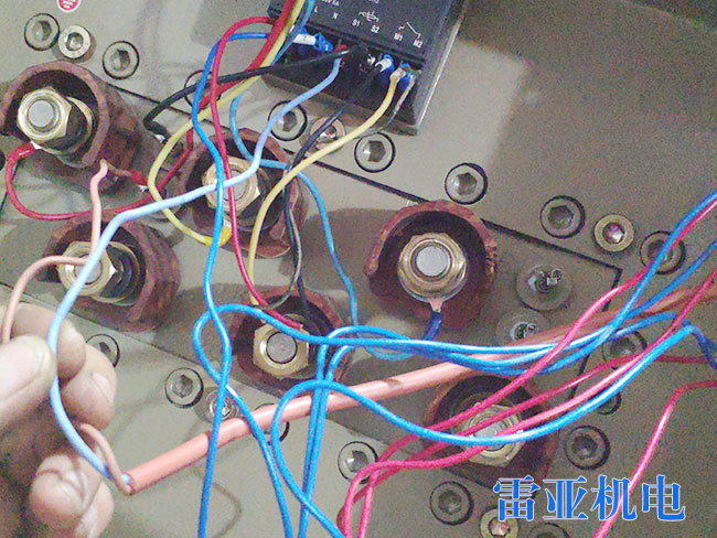 湘潭崇德科技螺桿壓縮機維修3